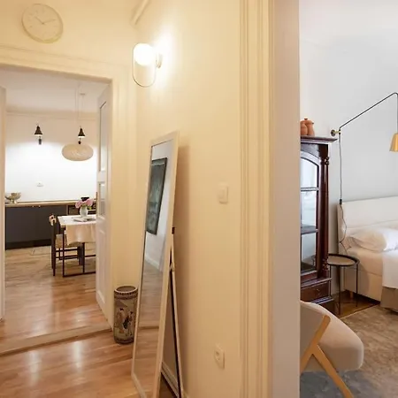 Max+ - Private Parking Apartmán *